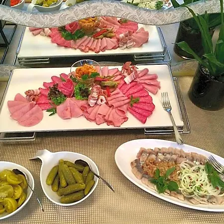 فندق Pan Tadeusz 3*
